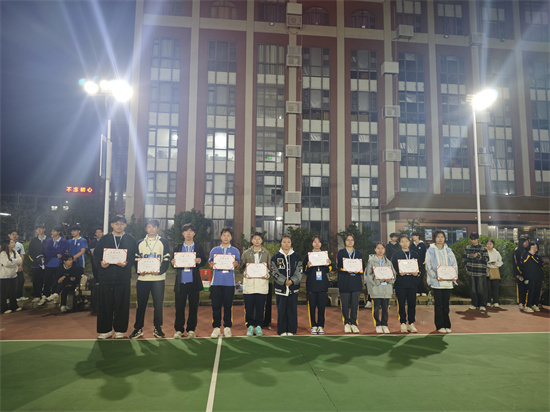 优秀工作人员.jpg 优秀工作人员.jpg